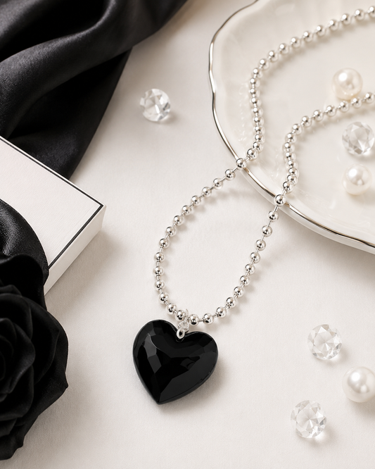 Romantic Residence - Black